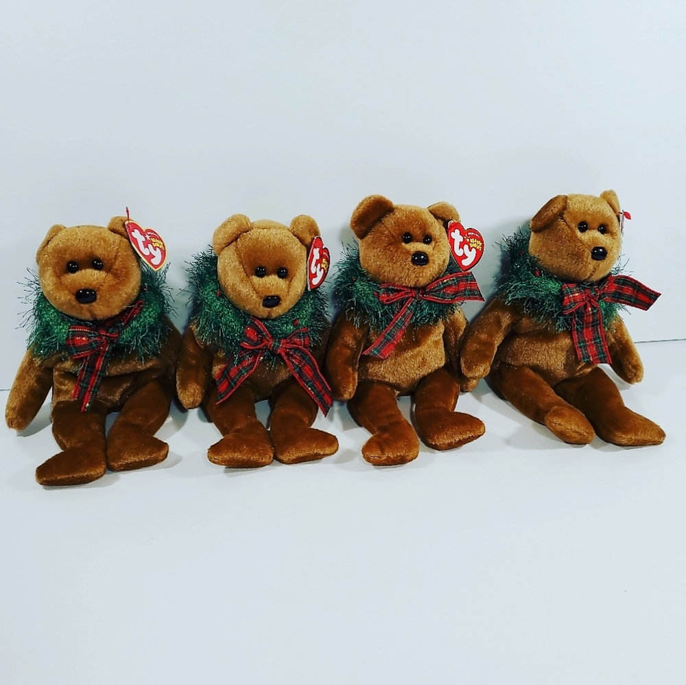 Ty Beanie Baby Hollydays Christmas bear